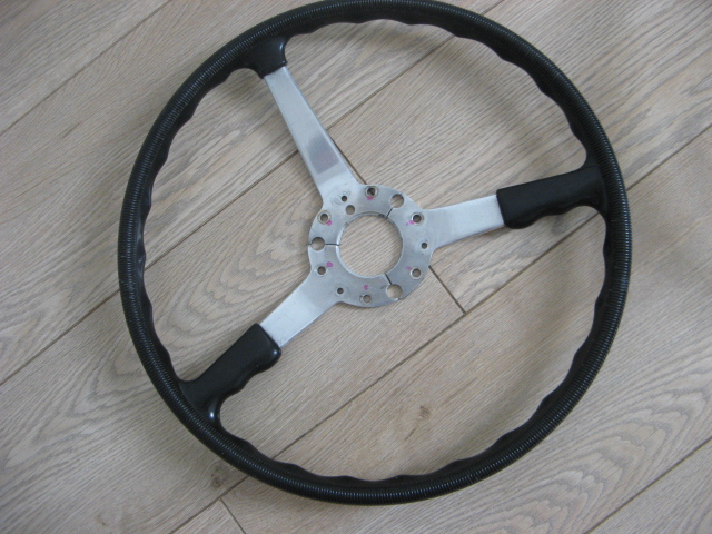 steering wheel 12 -1500